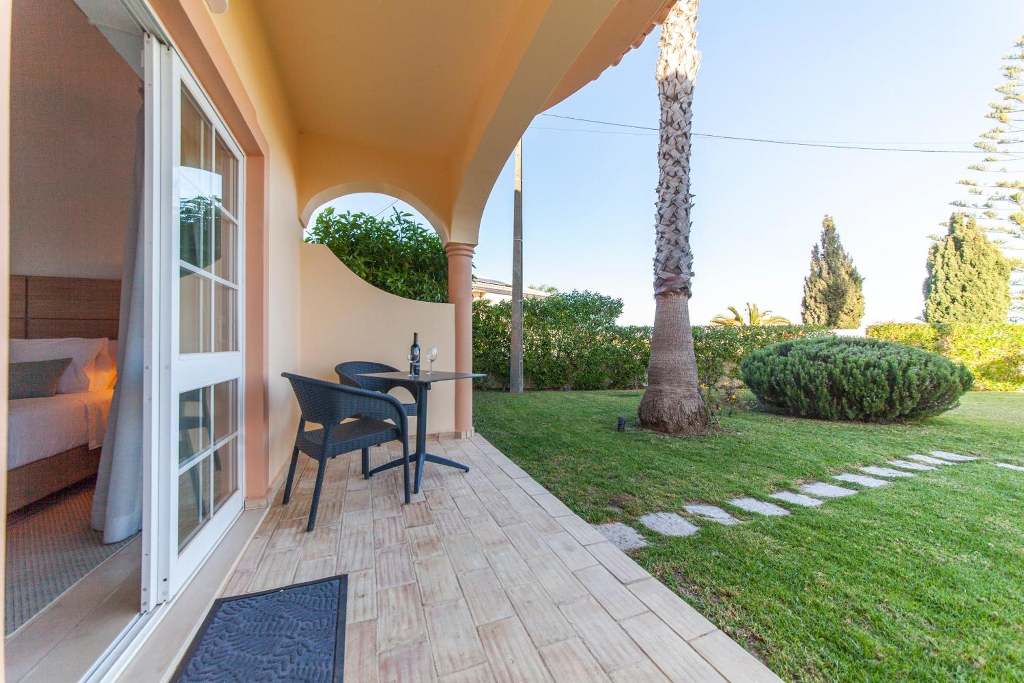 Atalaia Sol Aparthotel - Tennis & Heated Pool In Winter Lagos Exterior foto